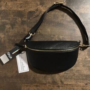 Viola CASTELLANI Leather Fanny Bag brand New Black & Gold Made in Italy